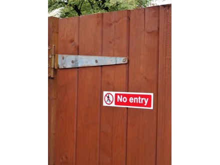 No entry signs, mini sign.