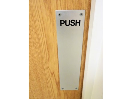 Push metal doorplate