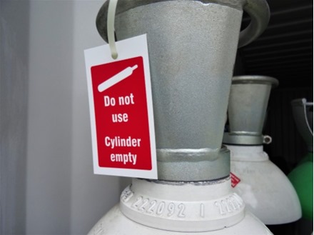 Gas cylinder empty symbol and text tag.