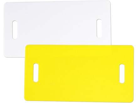 Slotted plastic tag for strapping.